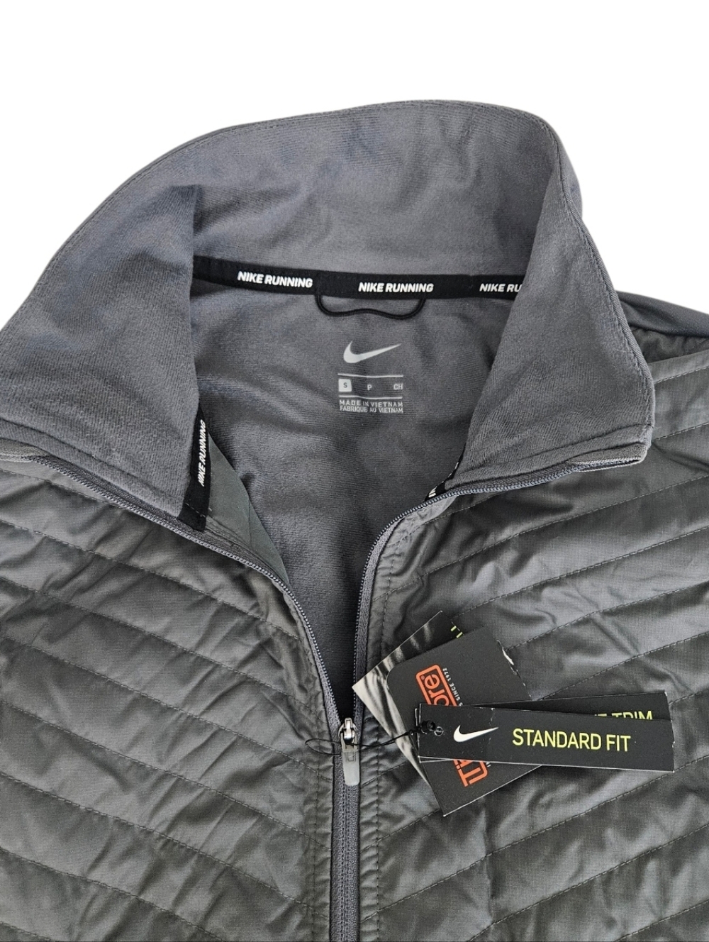 NWT Nike Women's Dark Gray Quilted Hybrid Vest - Picture 3 of 8